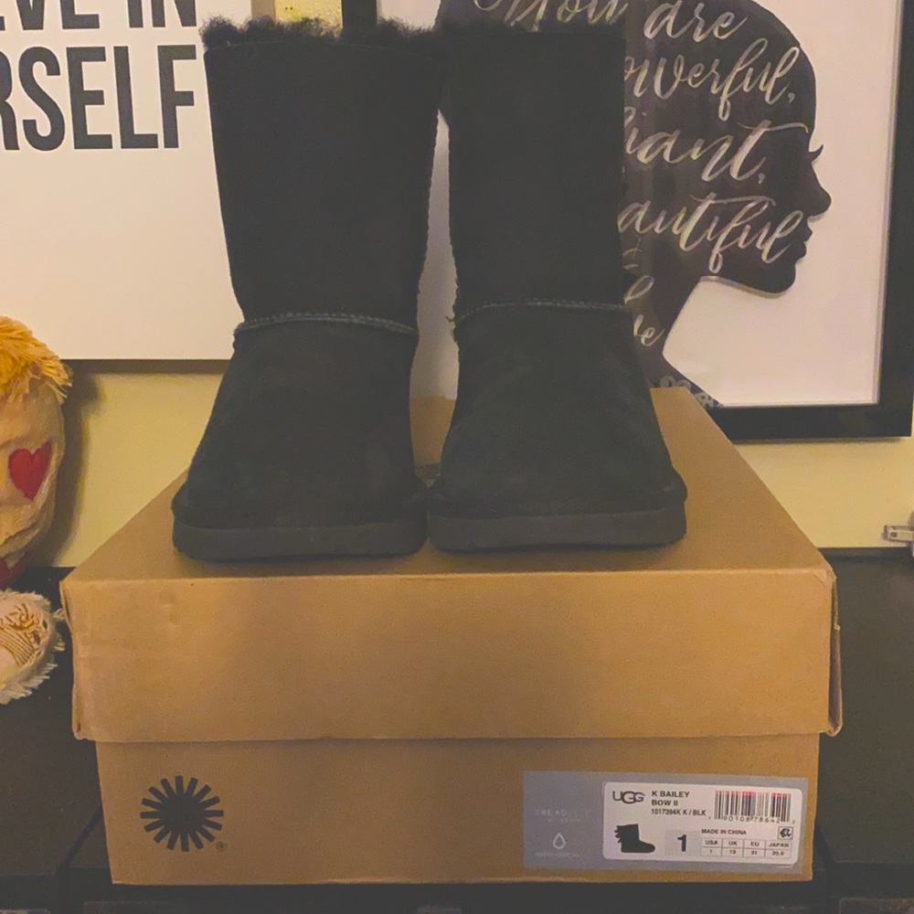 Girl Bailey Bow Ugg Boots
